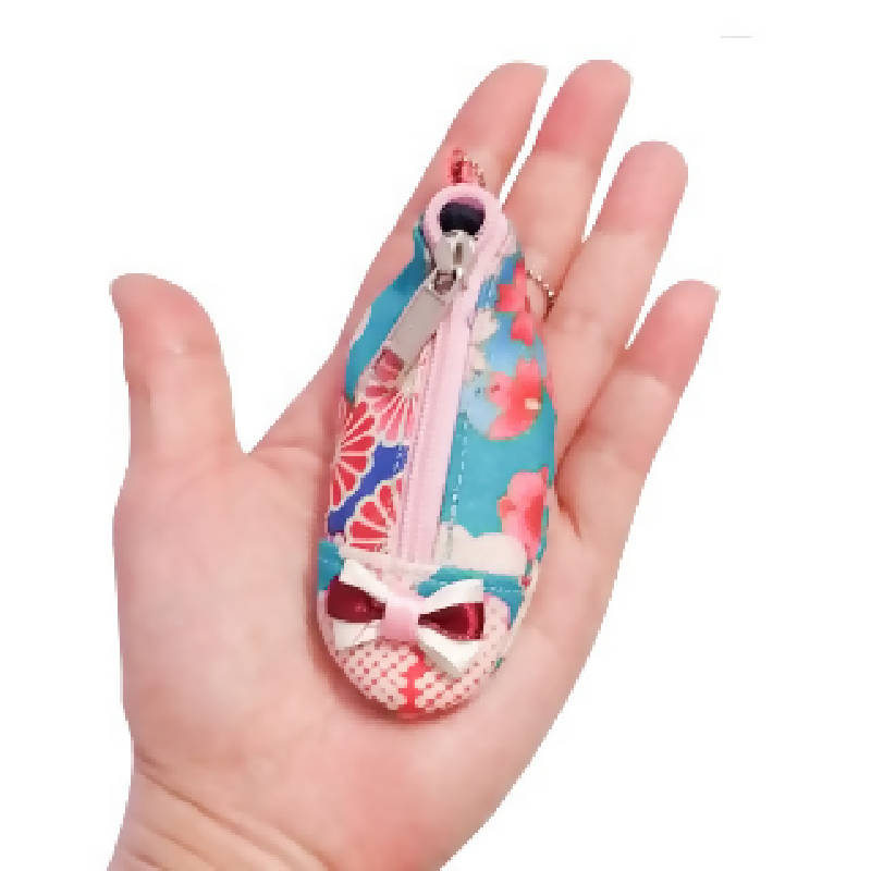 Thumbelina Shoe Coin Pouch 2A( FLORAL )