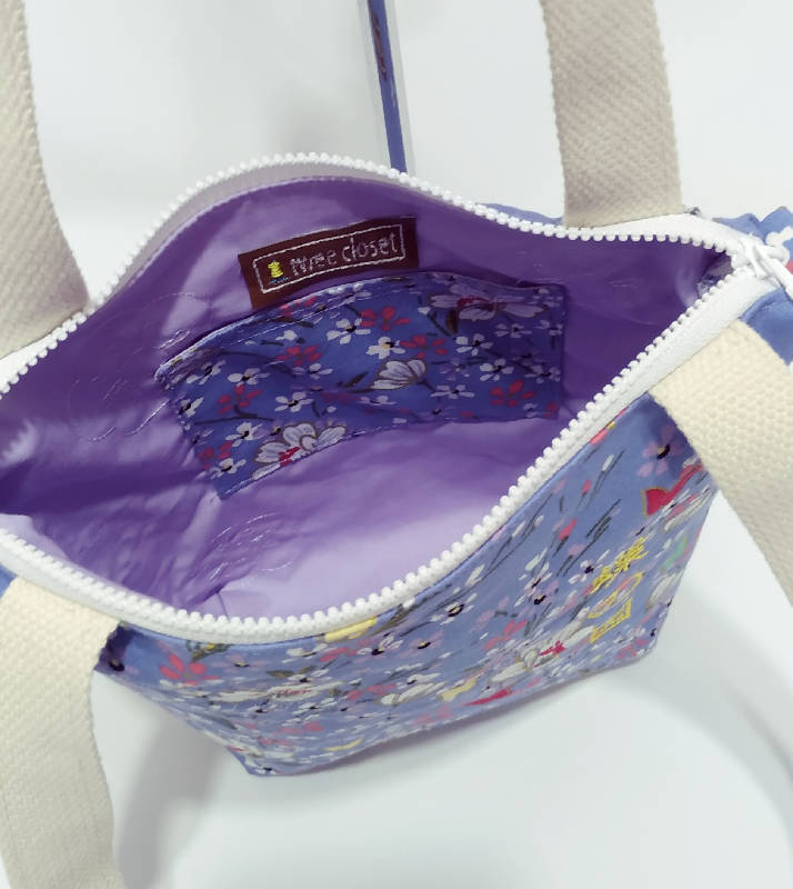 Leisure Shoulder Bag (Butterfly Garden 蝶の園)