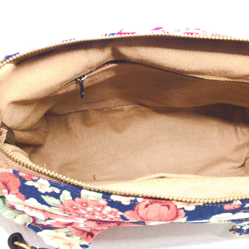 Casual handbag