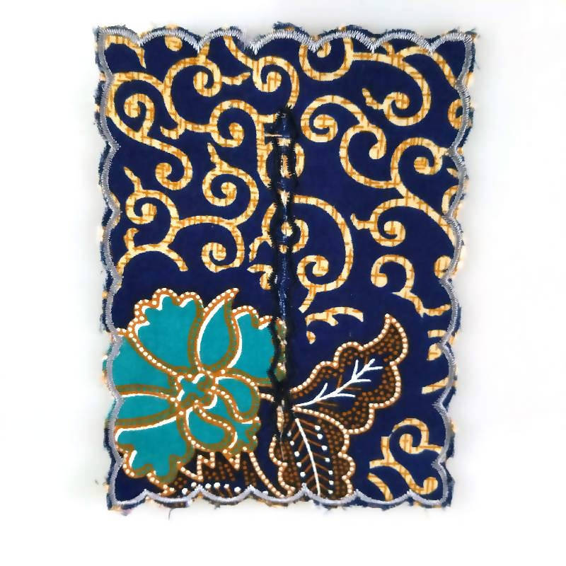 Tissue pouch embroidery ( batik )